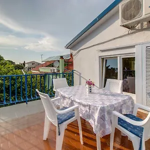 Malvina Apartment