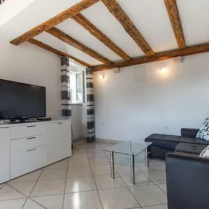 Ursula Apartment